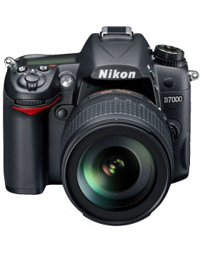 Зеркальный фотоаппарат Nikon D7000 Kit 18-105 VR